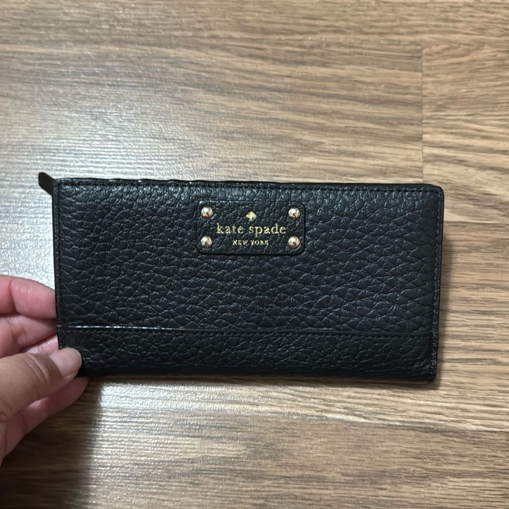 Used Kate spade wallet